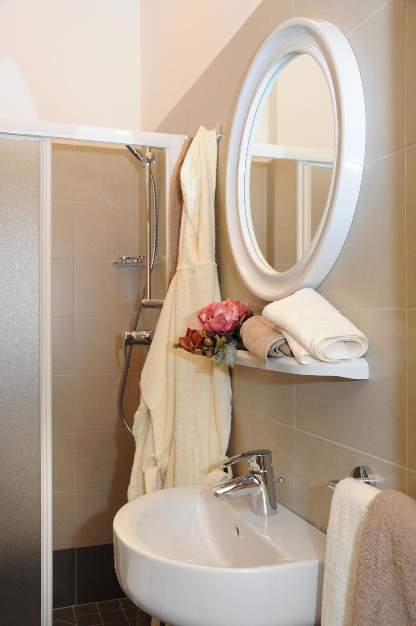 Hotel Lanzoni Червия Екстериор снимка